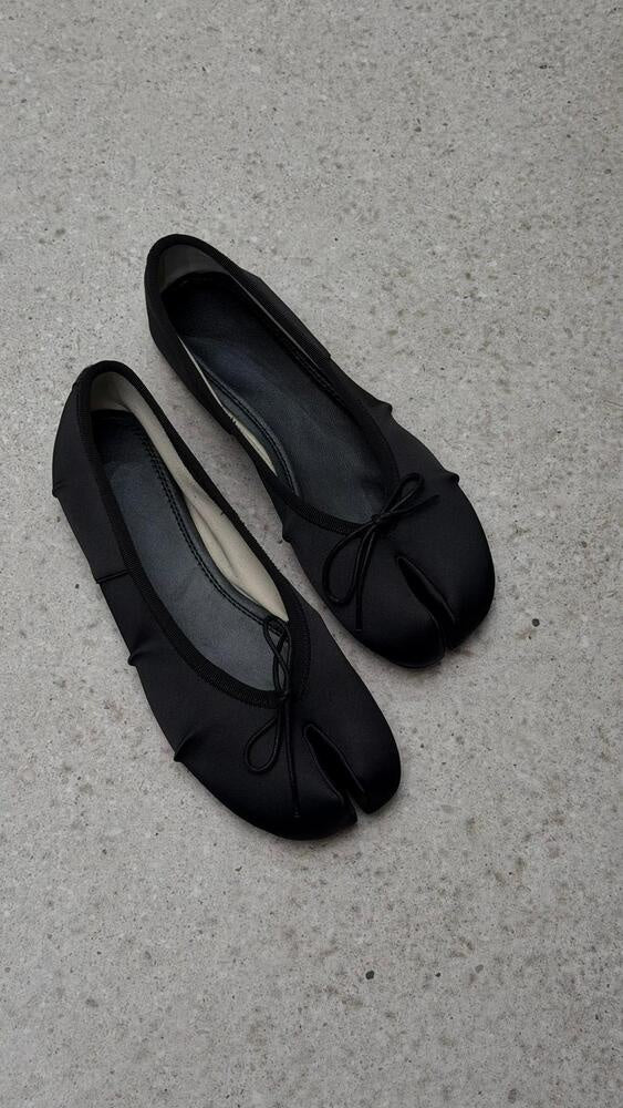 Tabi Flats Satin