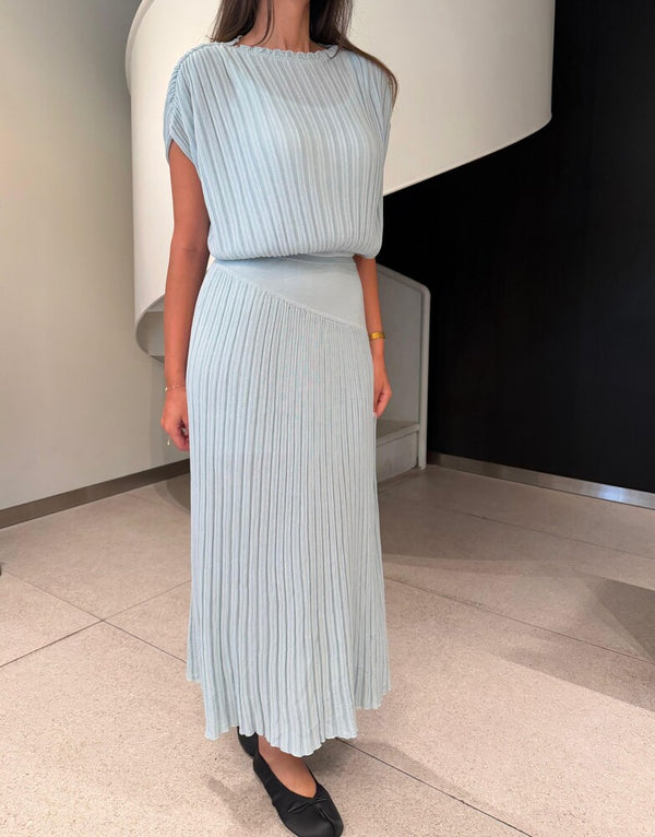 Gathered Pleated Set