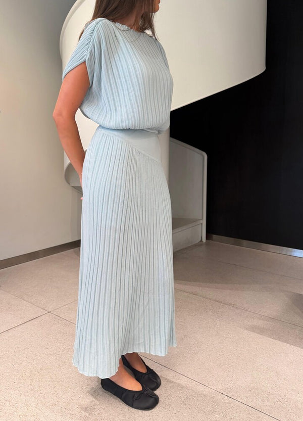 Gathered Pleated Set