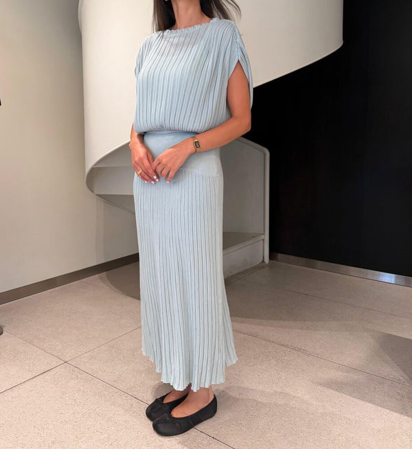 Gathered Pleated Set