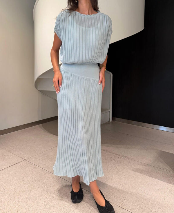 Gathered Pleated Set
