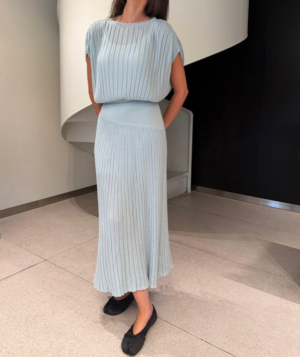 Gathered Pleated Set