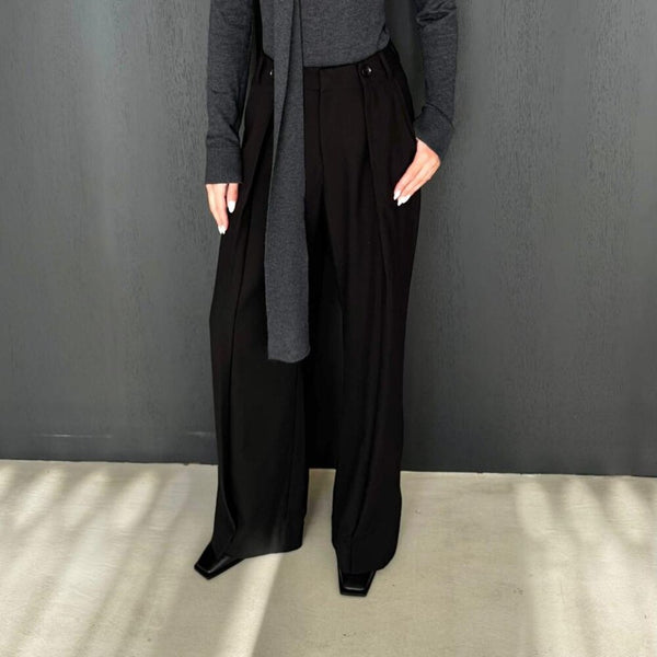 2 Button Pleated Trouser