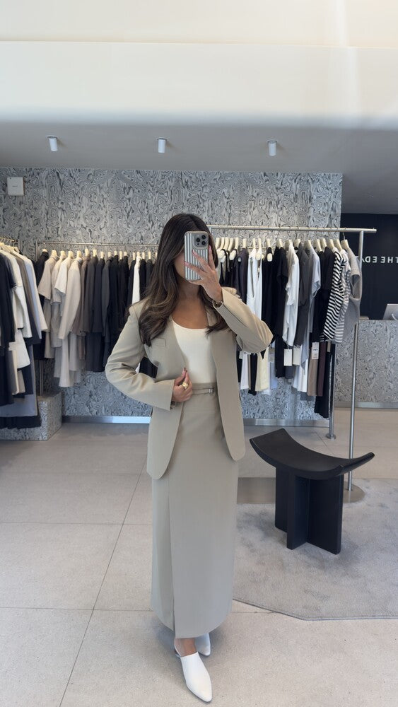 Low Classic Blazer + Skirt Set