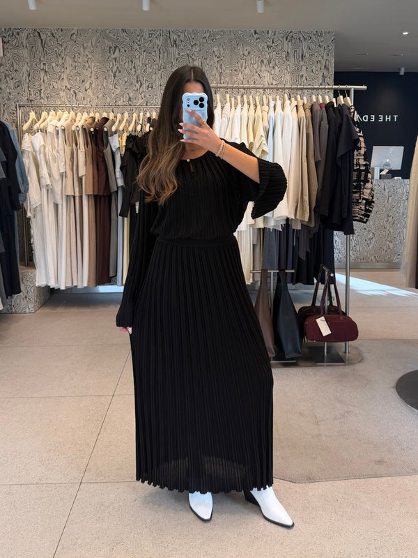 Two Piece Pleated Set
