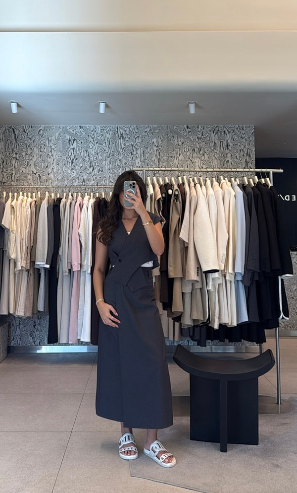 V-Neck Sleeveless Vest Skirt Set