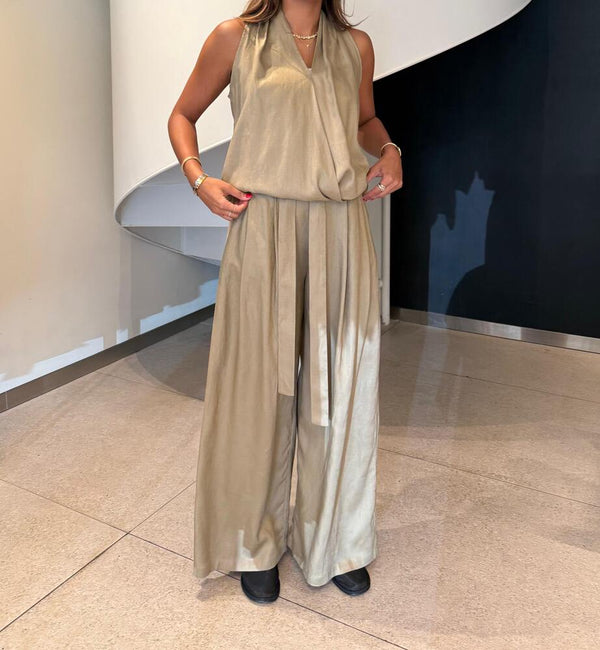 Collarless V-Neck Pants Set
