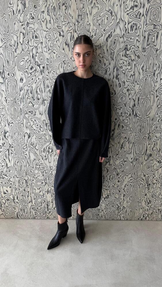 Round Neck Wool Skirt Set