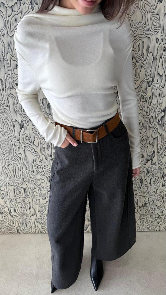 Puffed Shoulder Sweater