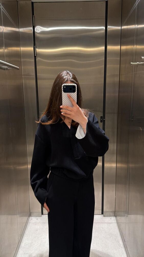 V-Neck Sweatshirt + Pants Set