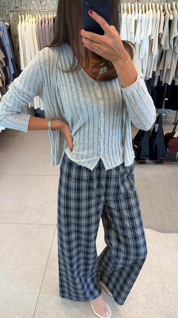 2 Piece Deep Cardigan