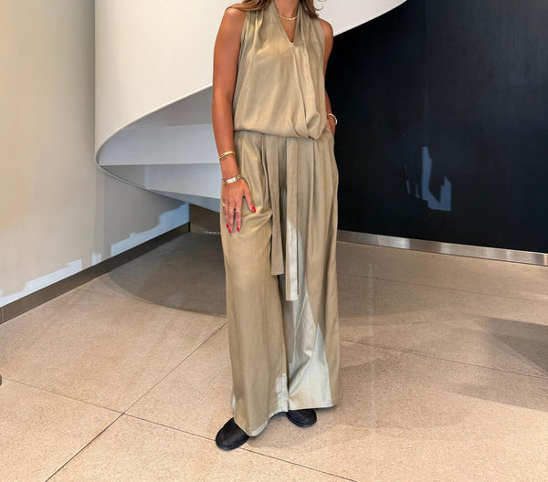 Collarless V-Neck Pants Set