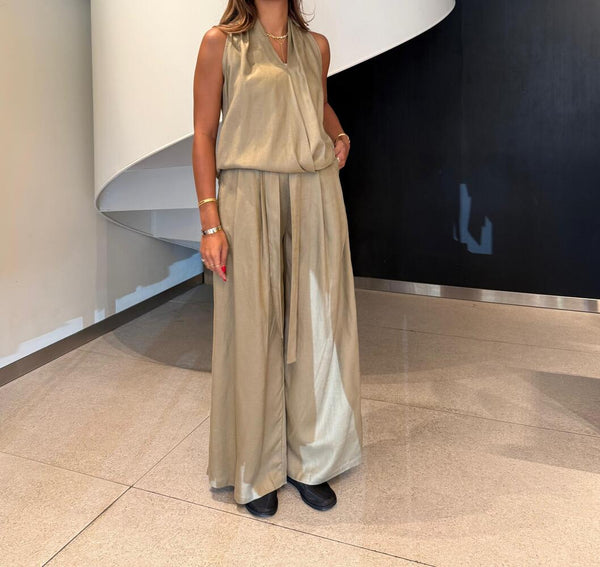 Collarless V-Neck Pants Set