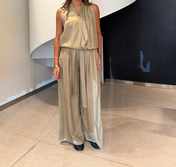Collarless V-Neck Pants Set