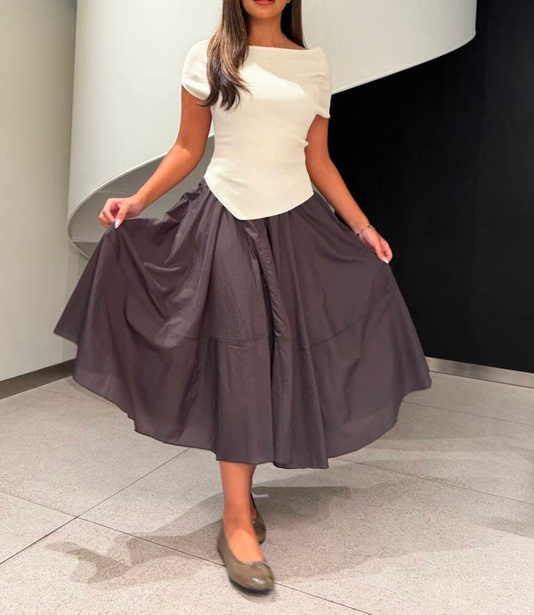2 Pocket Flowy Skirt