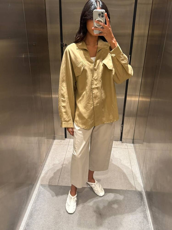 Collar Twin Flap Top