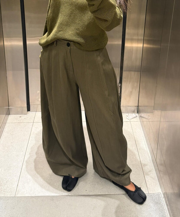 Pleated Balloon Trousers