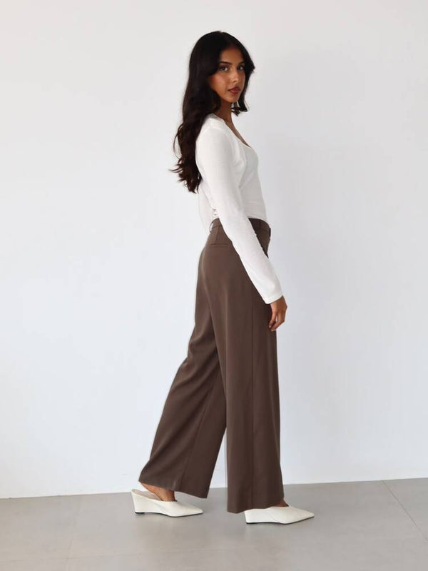 Scoop Neck Long Sleeve Top