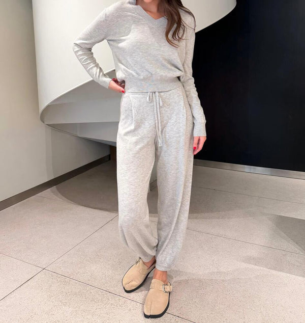 V-Neck Pullover Set