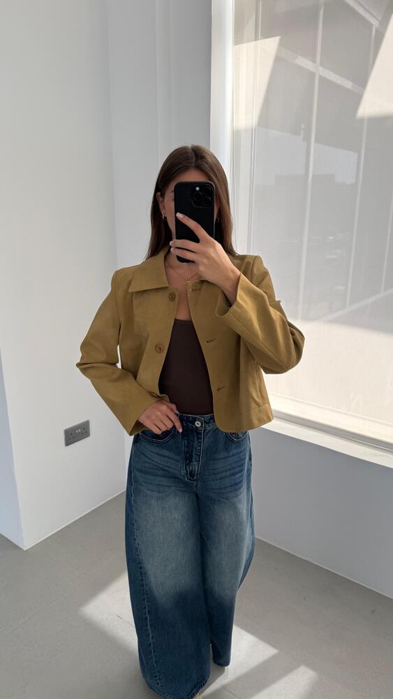 Prominent Jeans