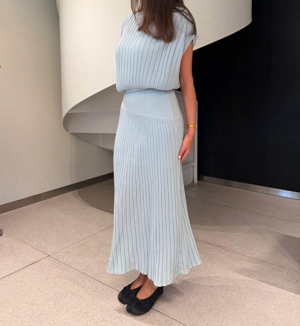 Gathered Pleated Set
