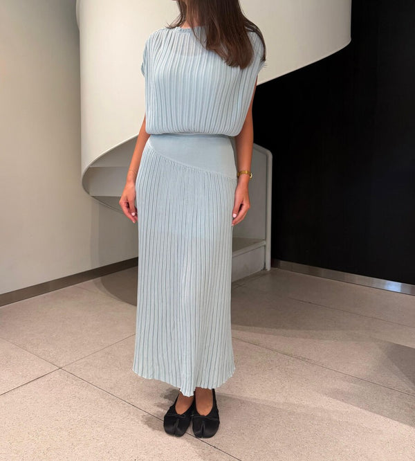 Gathered Pleated Set
