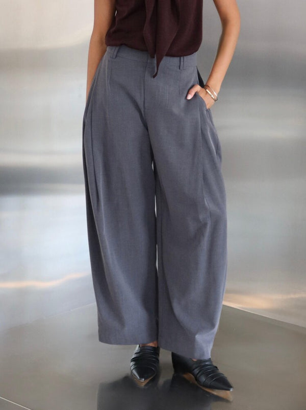 Relaxed Pleated Trousers